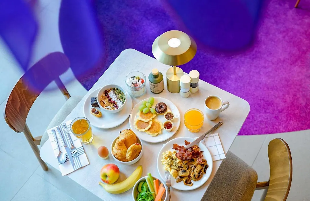 Ibis Styles Rotterdam Ahoy-1