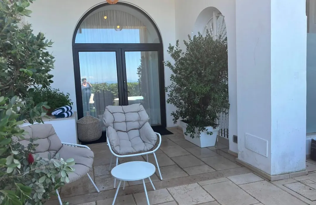 Al Capri Suite & Private Pool-1