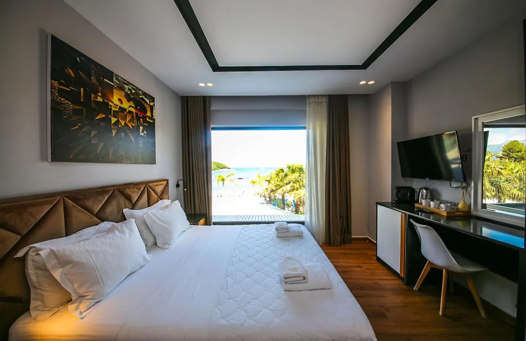 King Hotel Ksamil-1