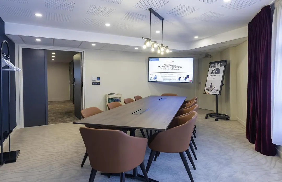 Mercure Paris Massy Gare Tgv-1