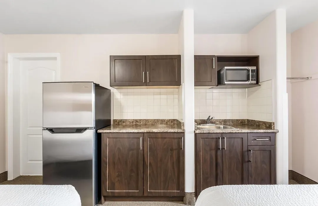 Days Inn By Wyndham Valemount-1