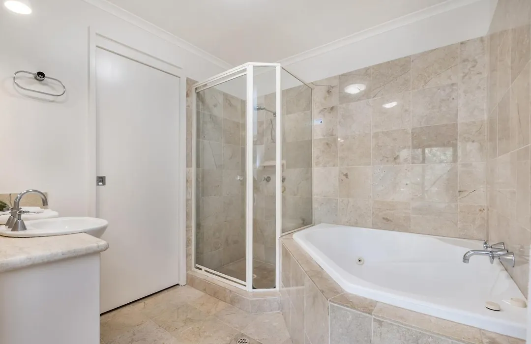 Mirra Chana Beachfront Apartments Mooloolaba-1