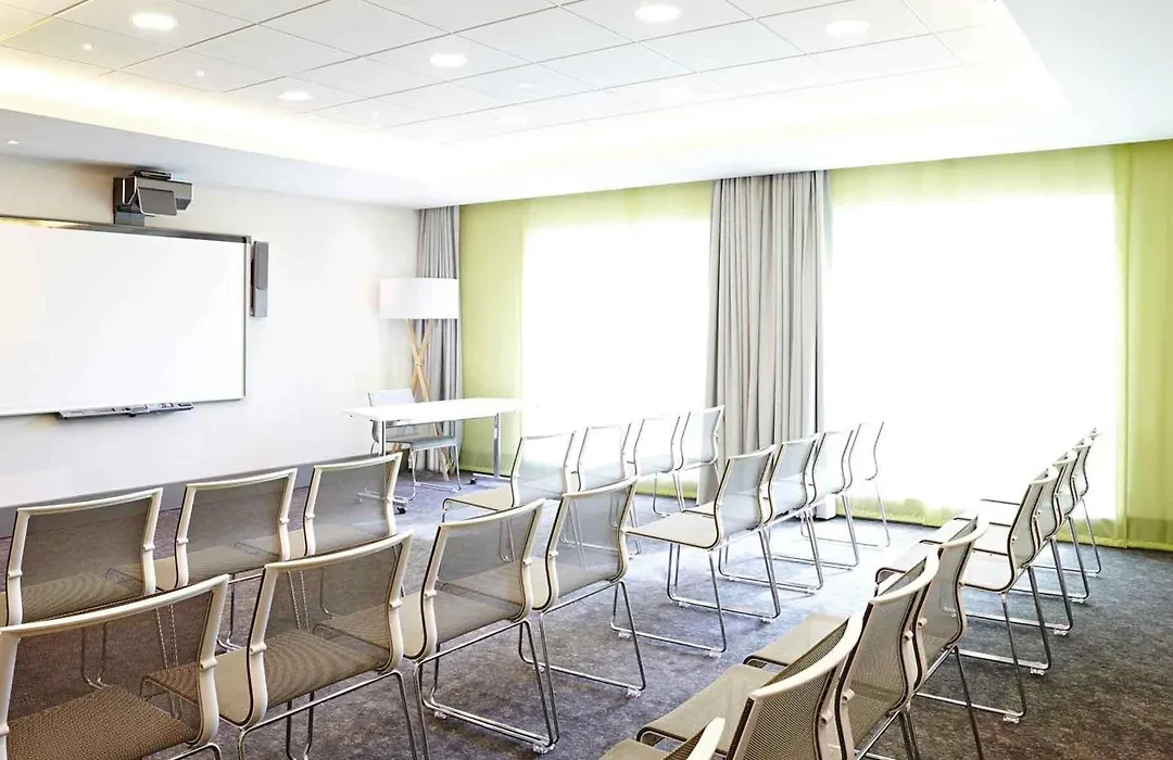 Novotel London Brentford-1