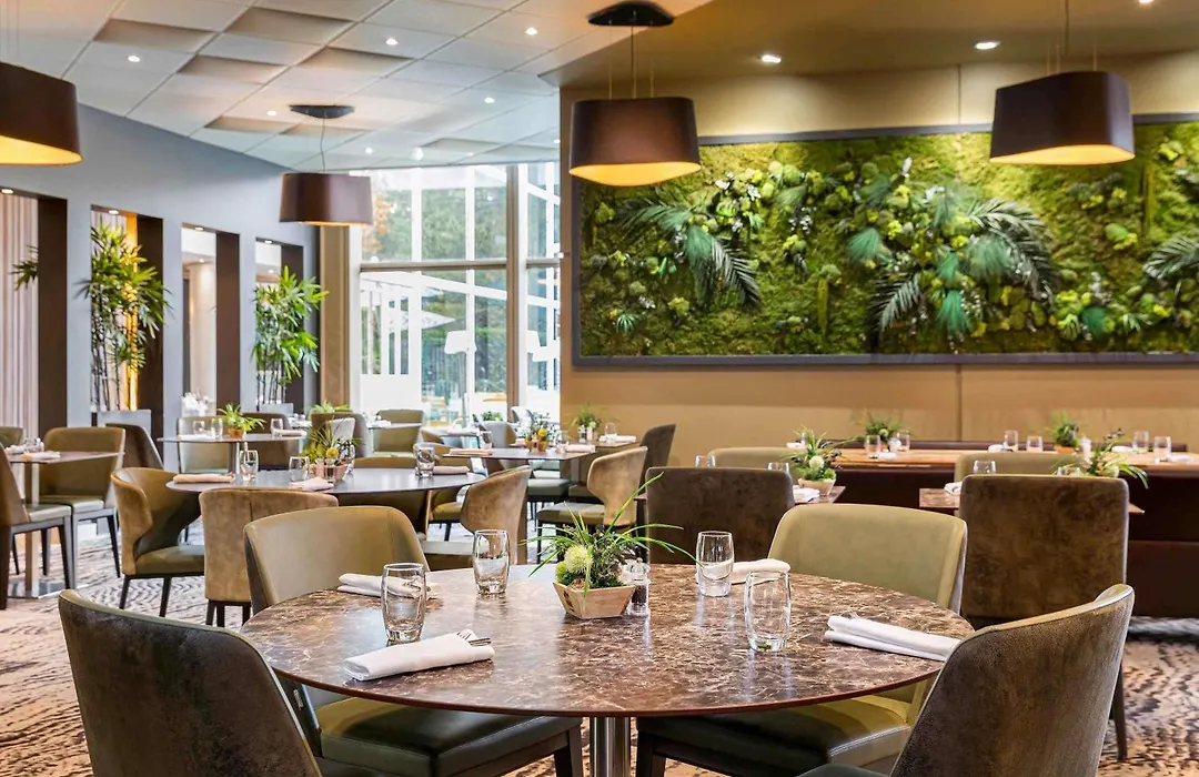 Novotel Lyon Gerland Musee Des Confluences-1