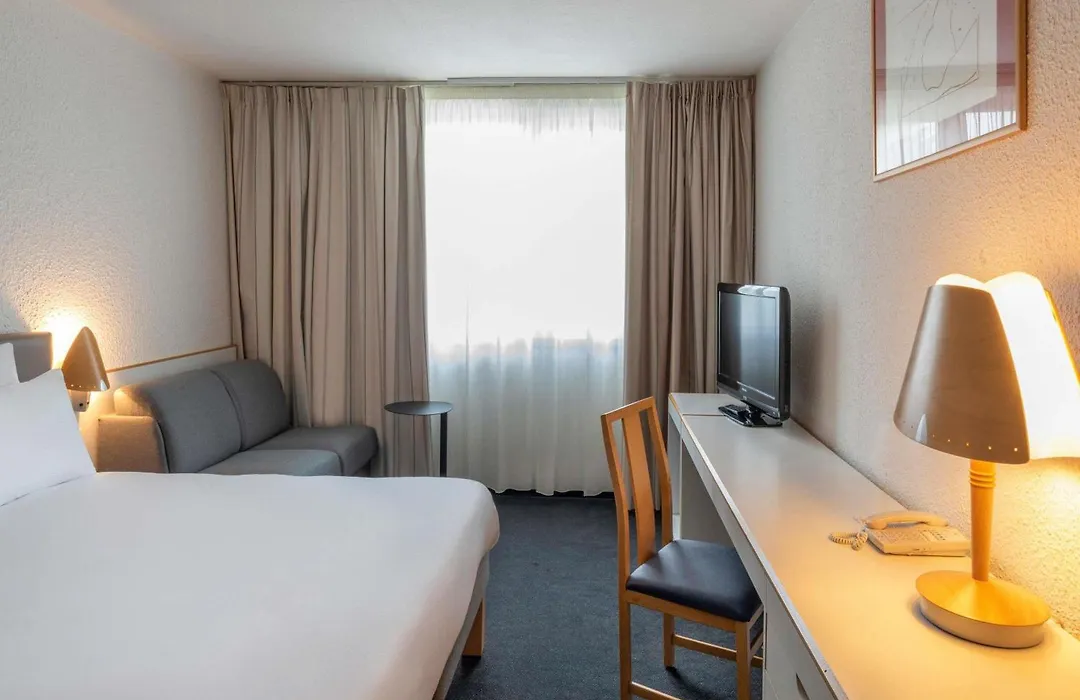 Novotel Evry Courcouronnes-1
