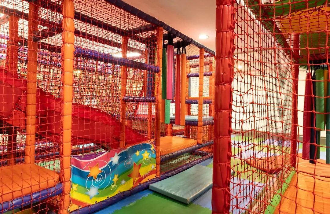 Raheen Woods Hotel-1