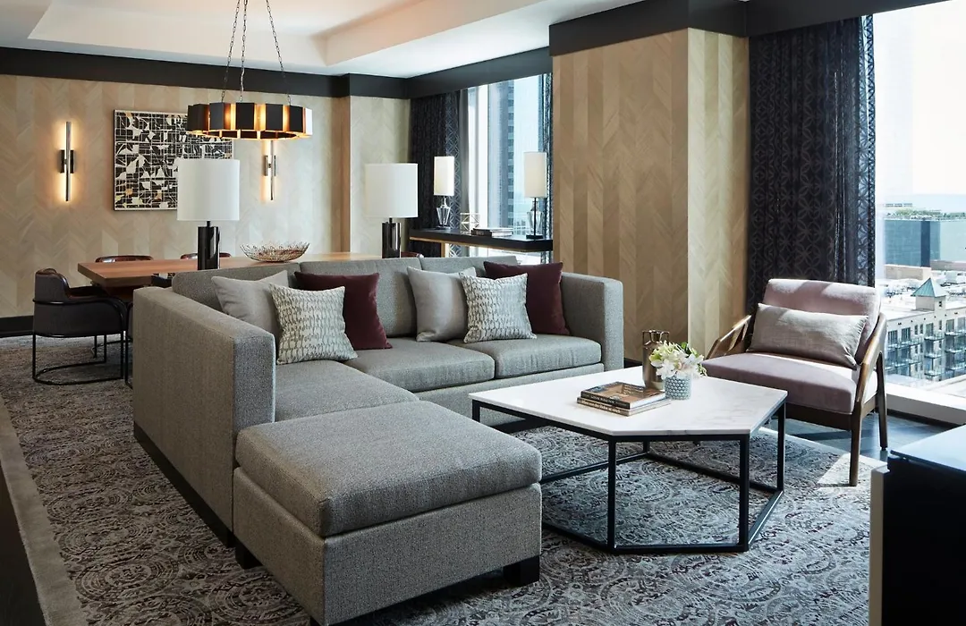 Loews Chicago Hotel-1