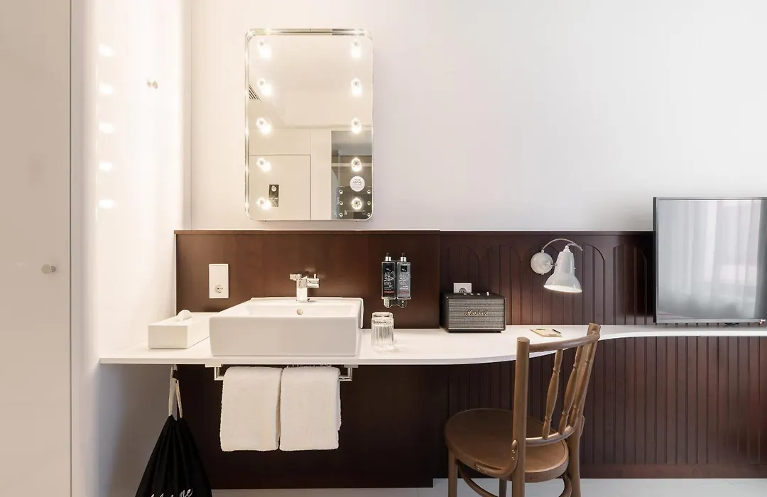 Ruby Hanna Hotel Stuttgart By Ihg-1