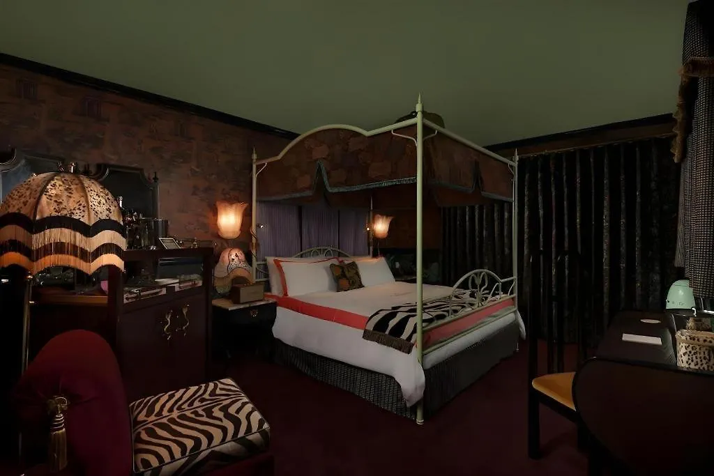 The Lafayette Hotel, Swim Club & Bungalows-1