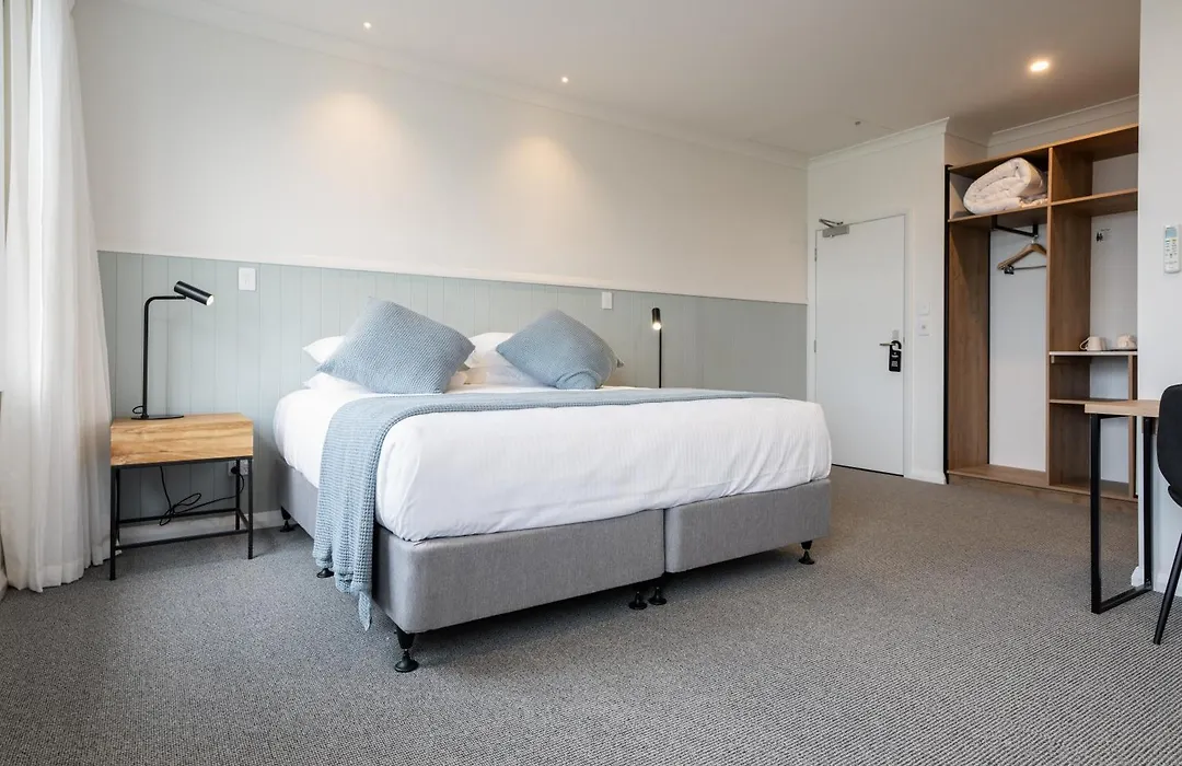 Sands Of Kawhia Hotel-1