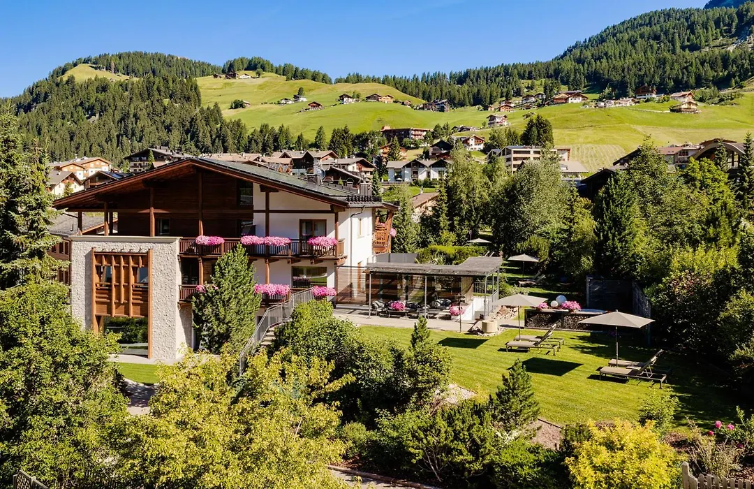 Boutique Hotel Nives - Luxury & Design In The Dolomites-1