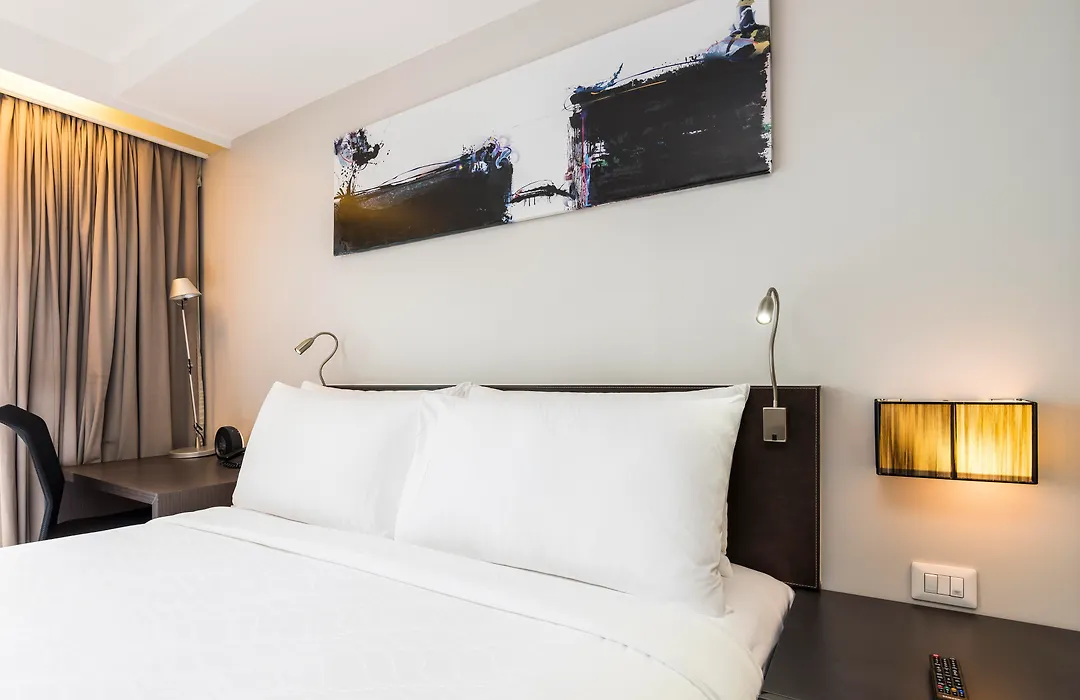 Maitria Hotel Sukhumvit 18 Bangkok - A Chatrium Collection-1