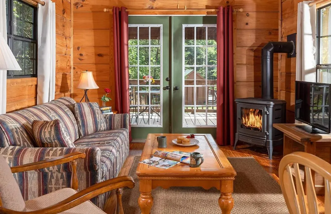 Engadine Inn And Cabins-1