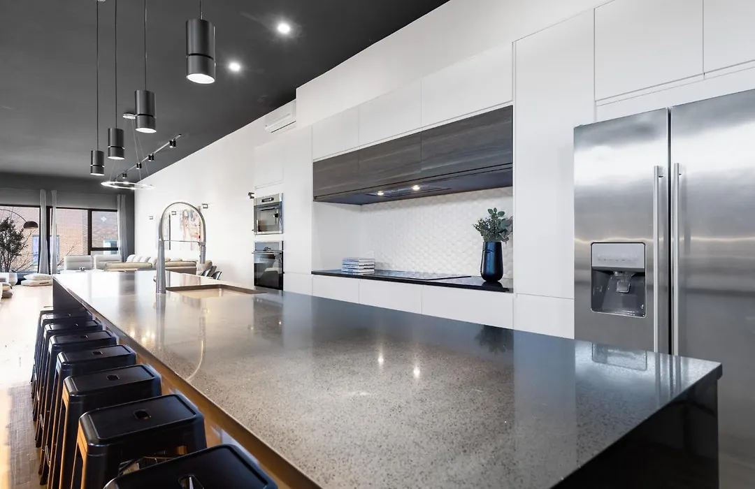 Liv Mtl Plaza Two Massive Luxury Penthouses Downtown Montreal-1