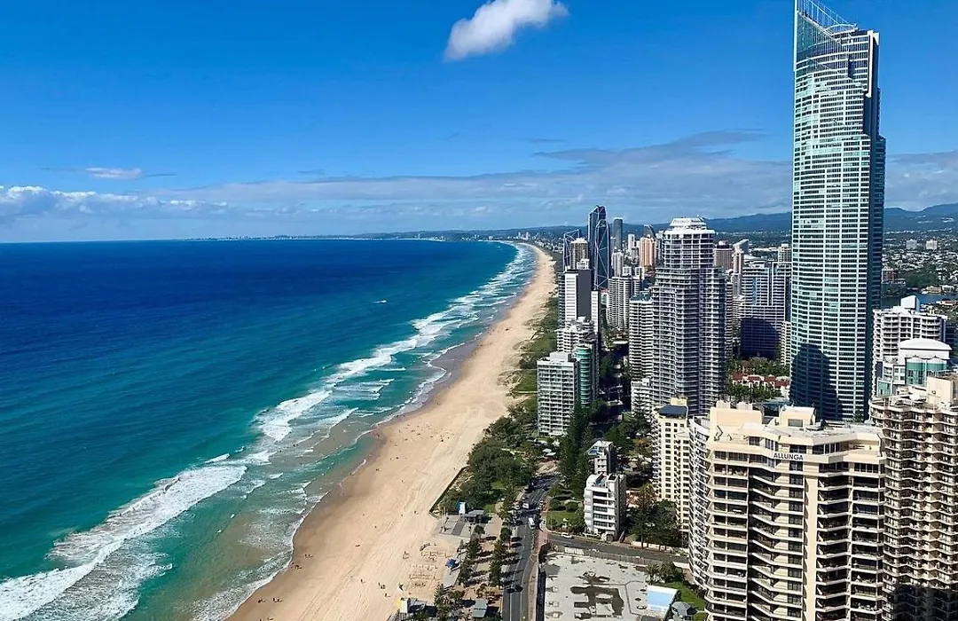 Surfers Beach Holiday Apartments-1