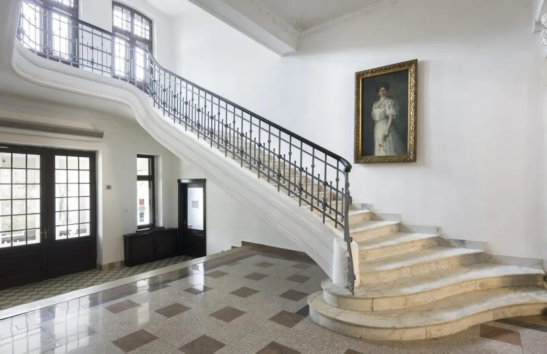 Hotel Palace-1