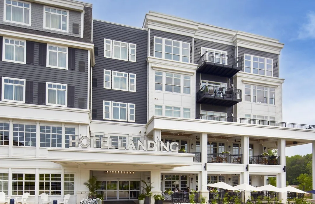 The Hotel Landing-1