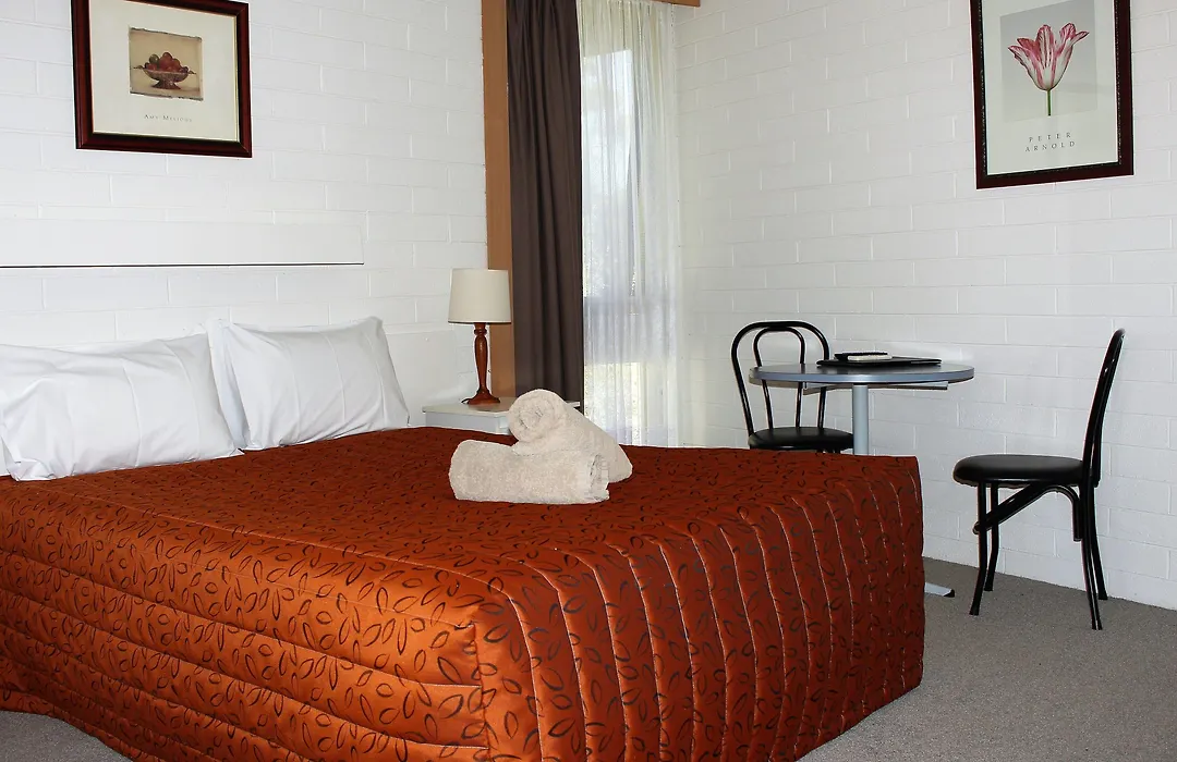 Cobram Colonial Motor Inn-1