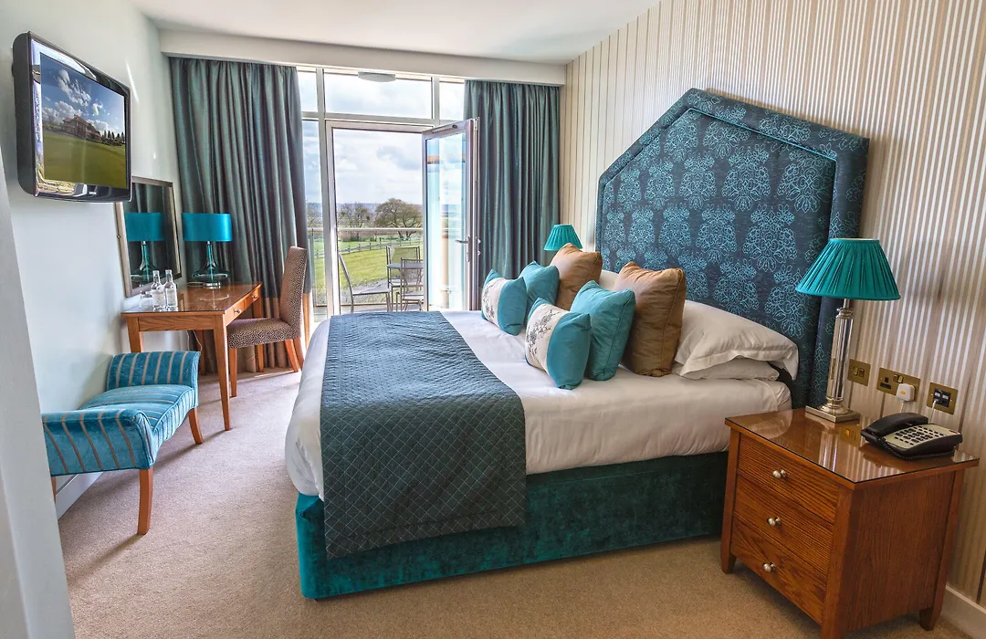 The Oxfordshire Golf & Spa Hotel-1