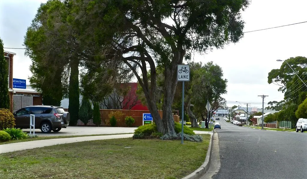 Inverloch Central Motor Inn-1