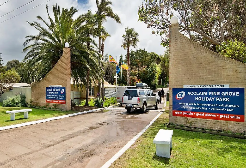 Acclaim Pine Grove Holiday Park-1