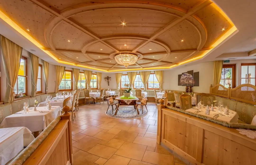 Dolasilla Mountain Panoramic Wellness Hotel-1