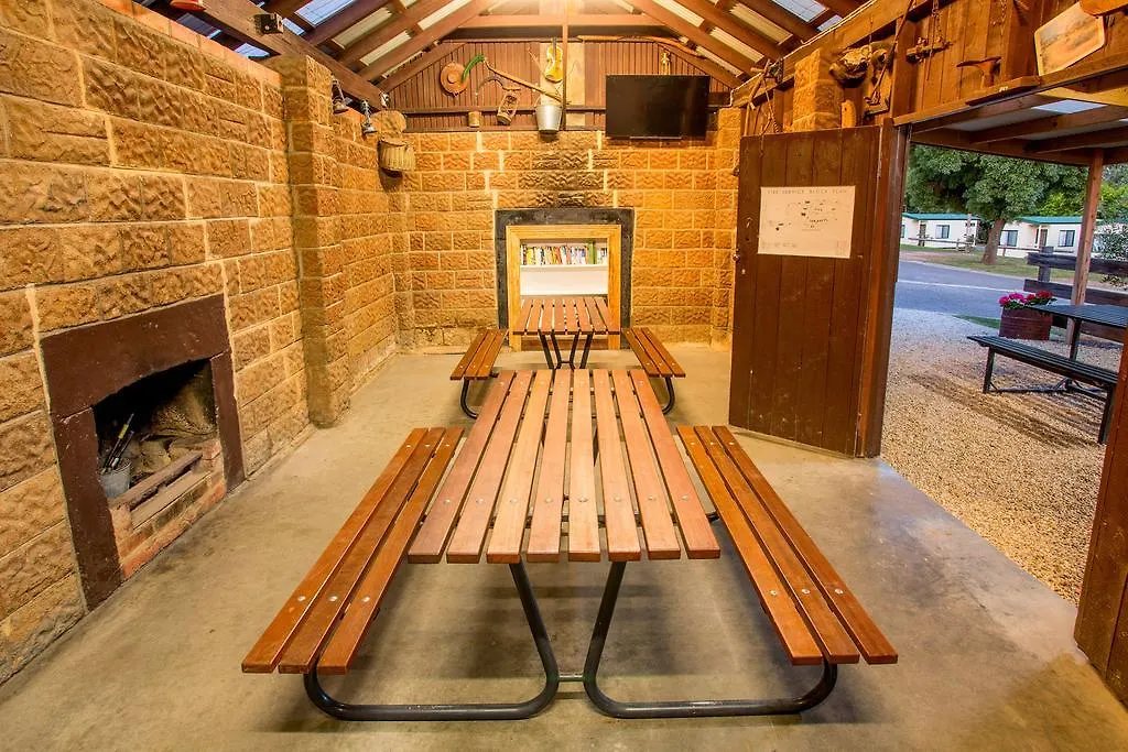 Big4 Castlemaine Gardens-1