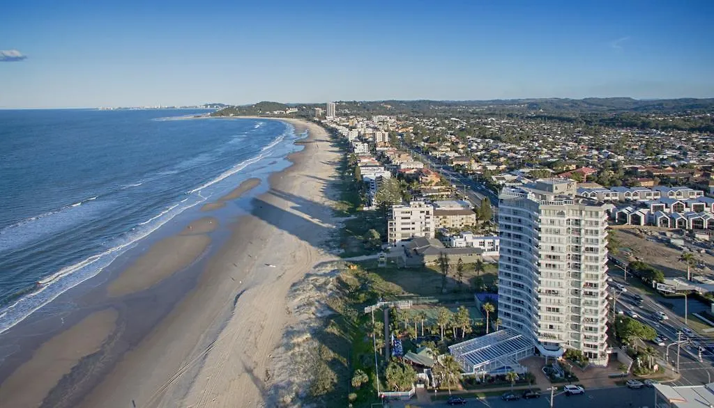 19Th Avenue On The Beach-1