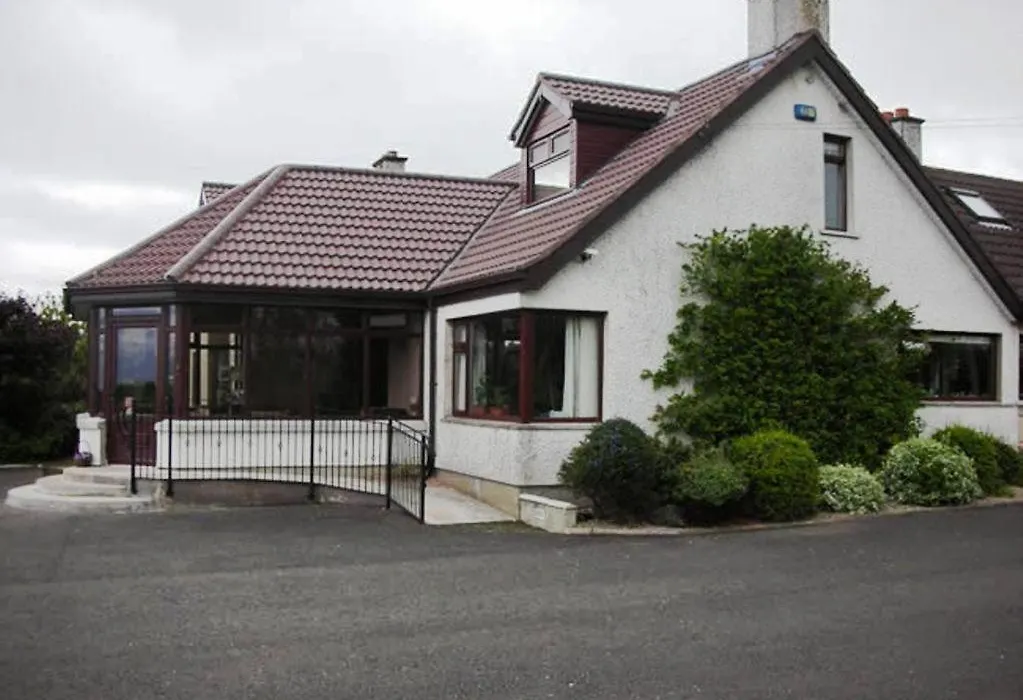 Browns Country House-1