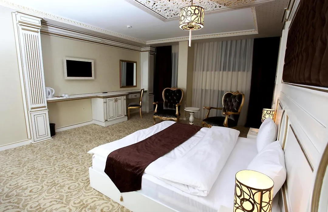 Opera Hotel-1