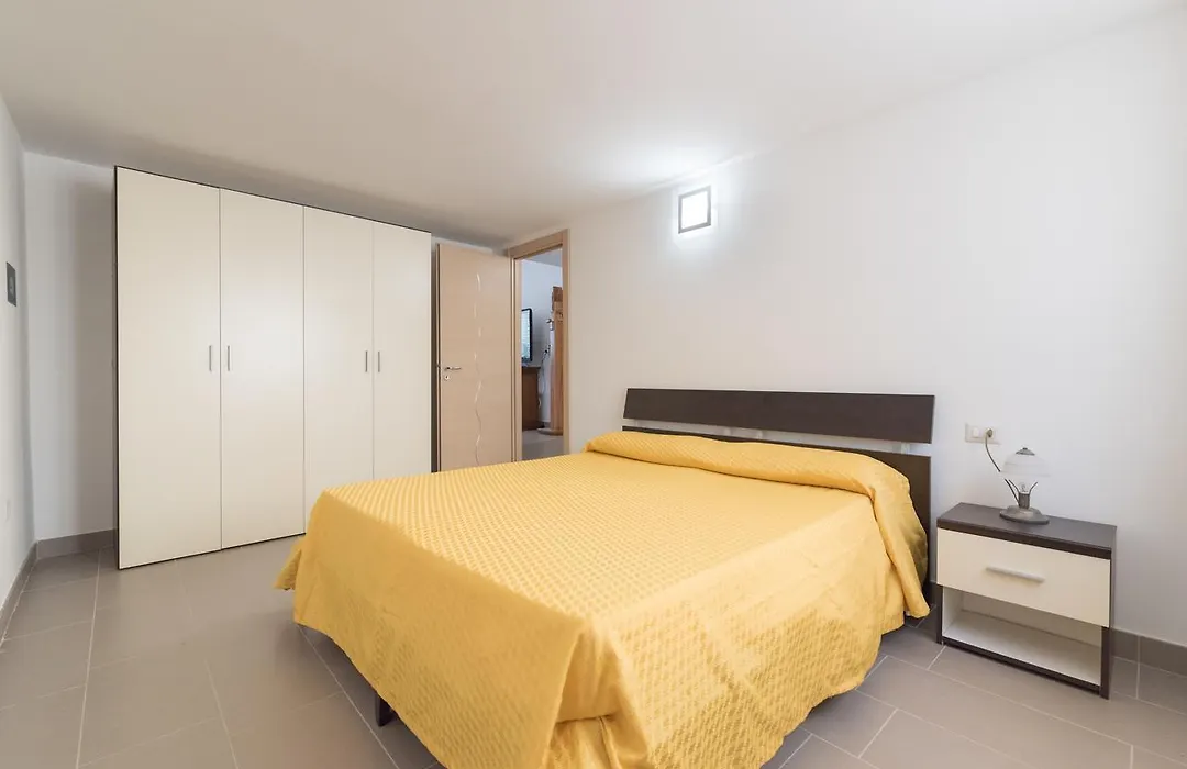 Residence Blue Pearl-1