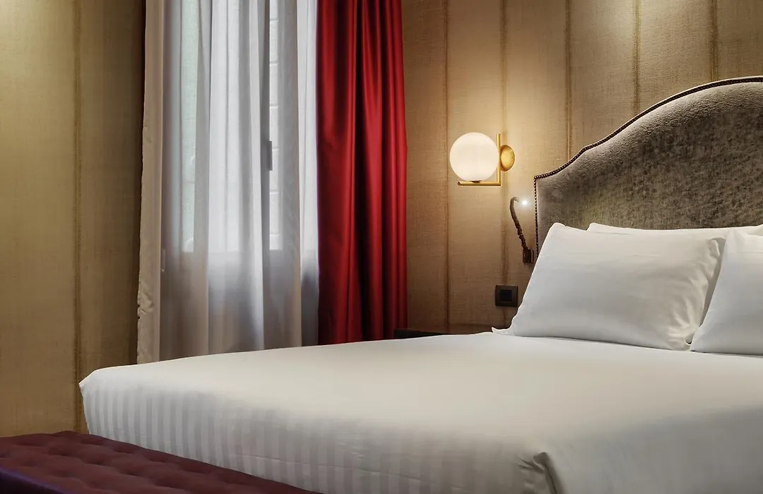 Suite735-1