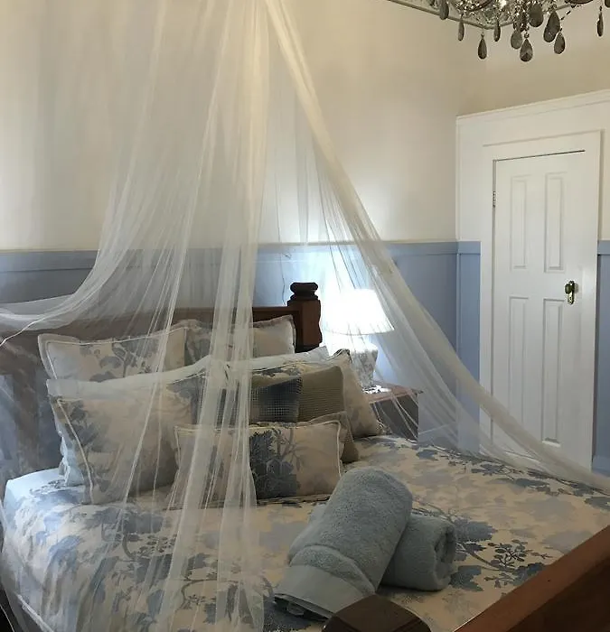 Guest House On Hyde-1
