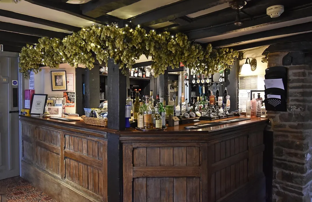 The Old Black Lion-1