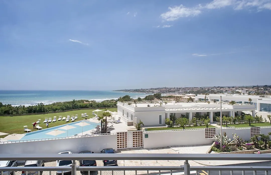 Modica Beach Resort-1
