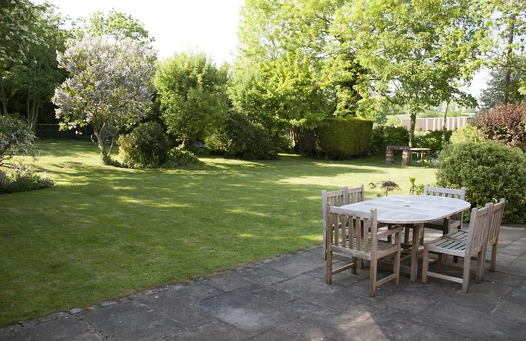 Larkrise Cottage Bed And Breakfast-1
