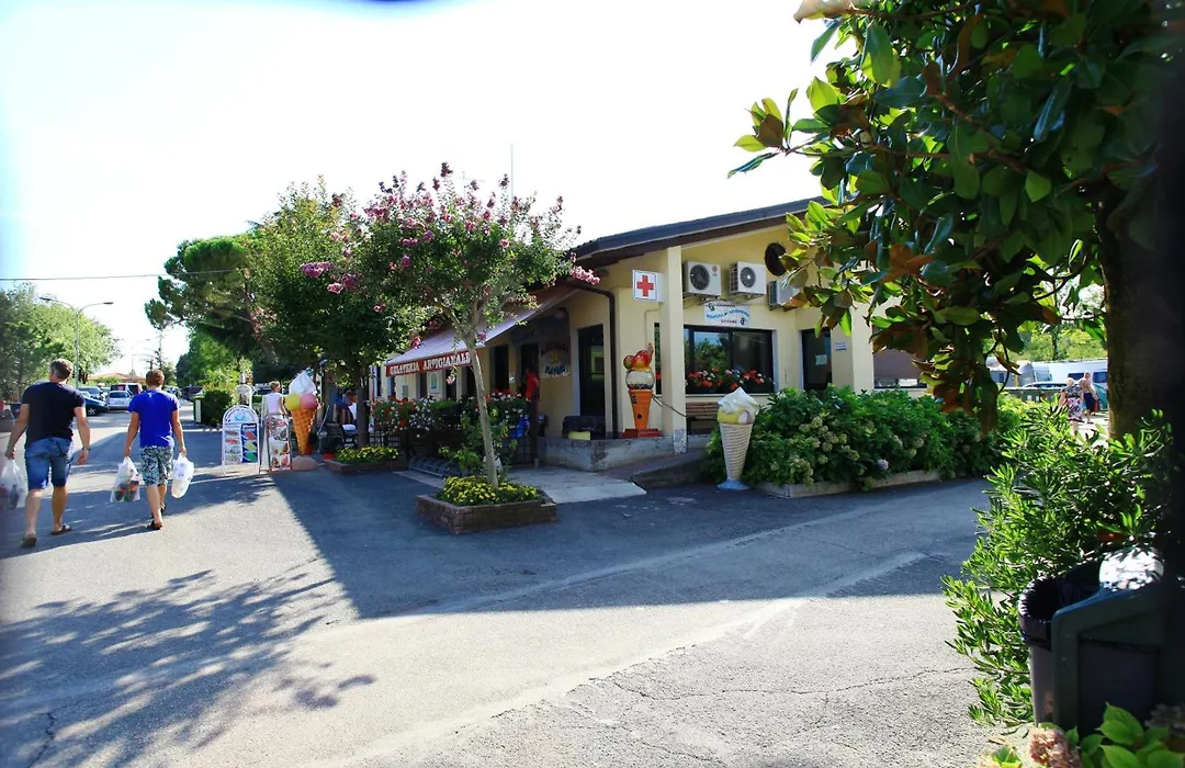 Camping Bella Italia-1