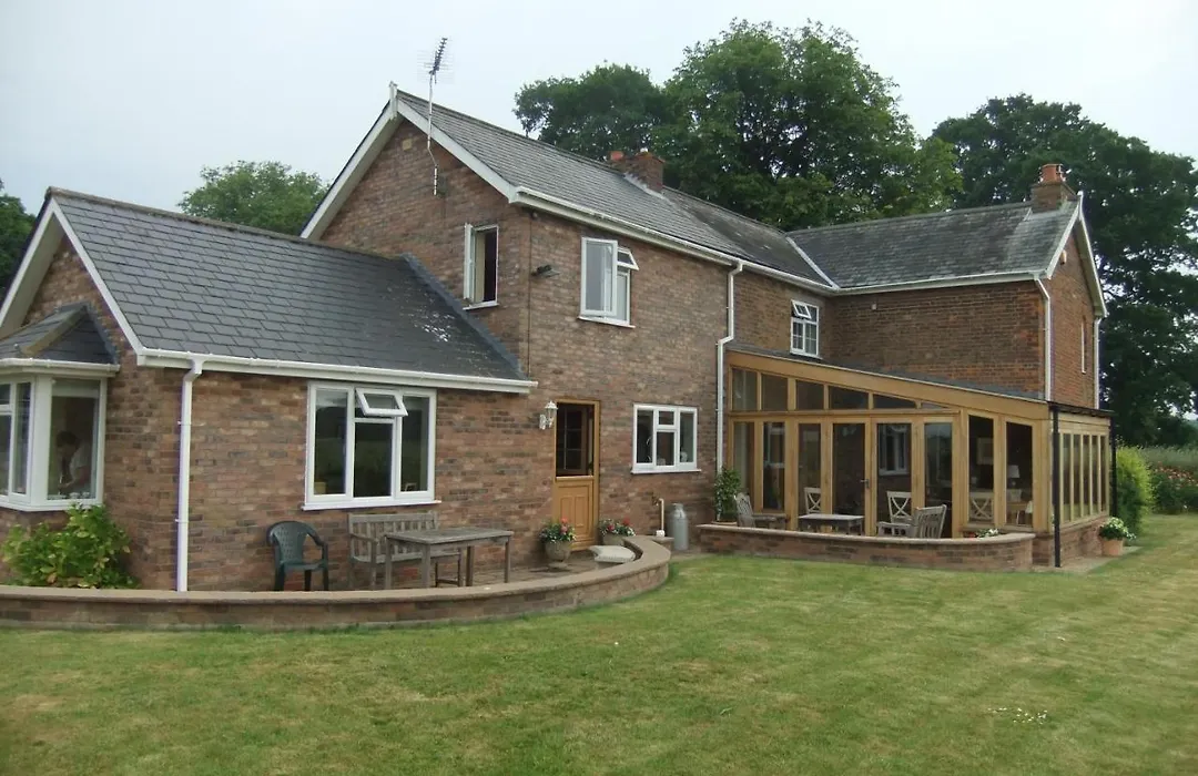 St Mary'S Lodge B And B-1