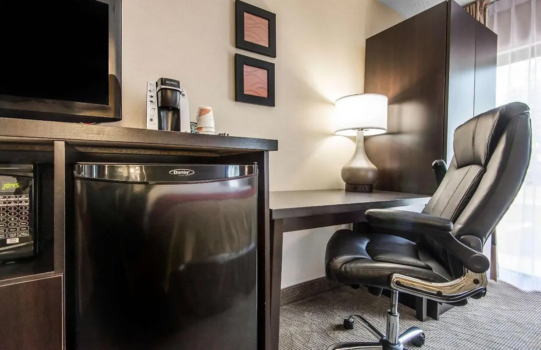 Comfort Inn-1