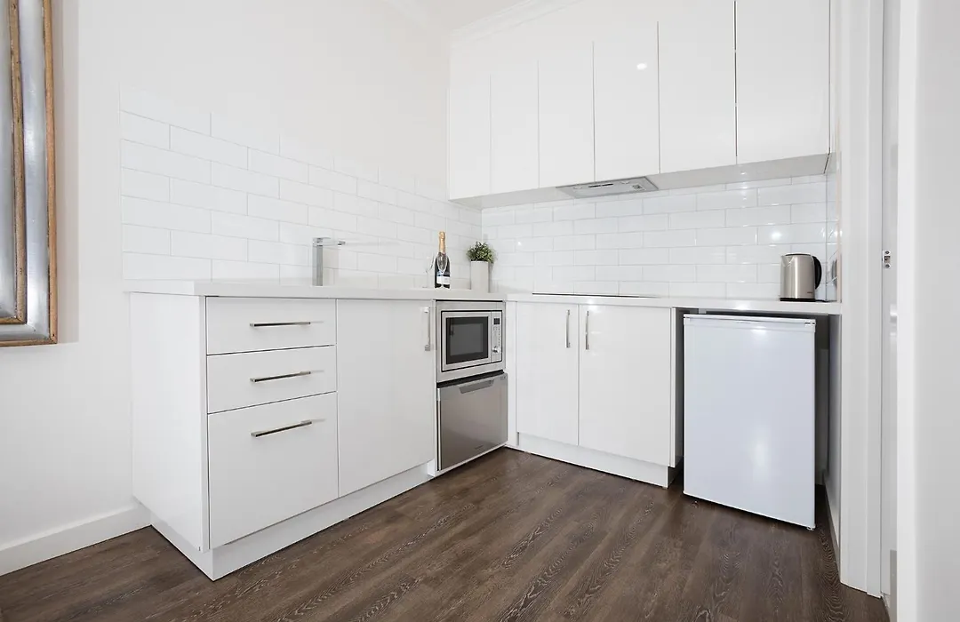 Newington Apartments - Apt 6 Twin Queen-1