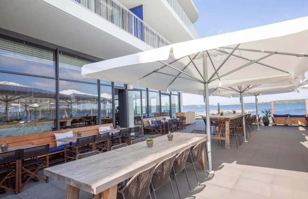 Fletcher Hotel-Restaurant Het Veerse Meer-1
