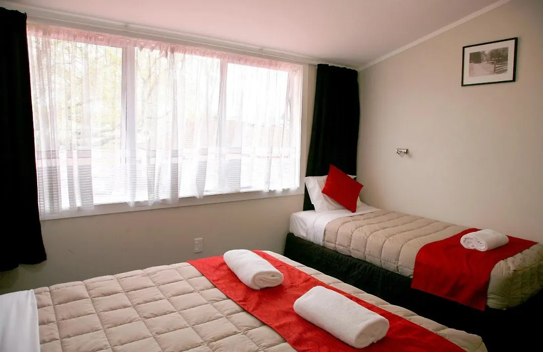 Touchwood Motor Lodge-1