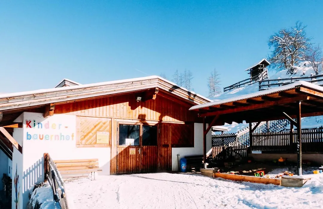 Pitzis Kinderhotel - Family Only-1