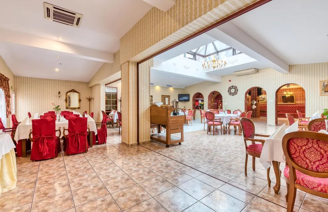 Hotel Gracja-1
