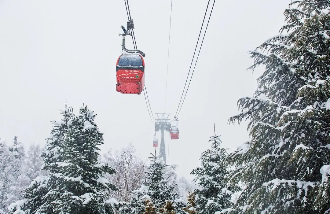 Hotel Màgic Ski-1
