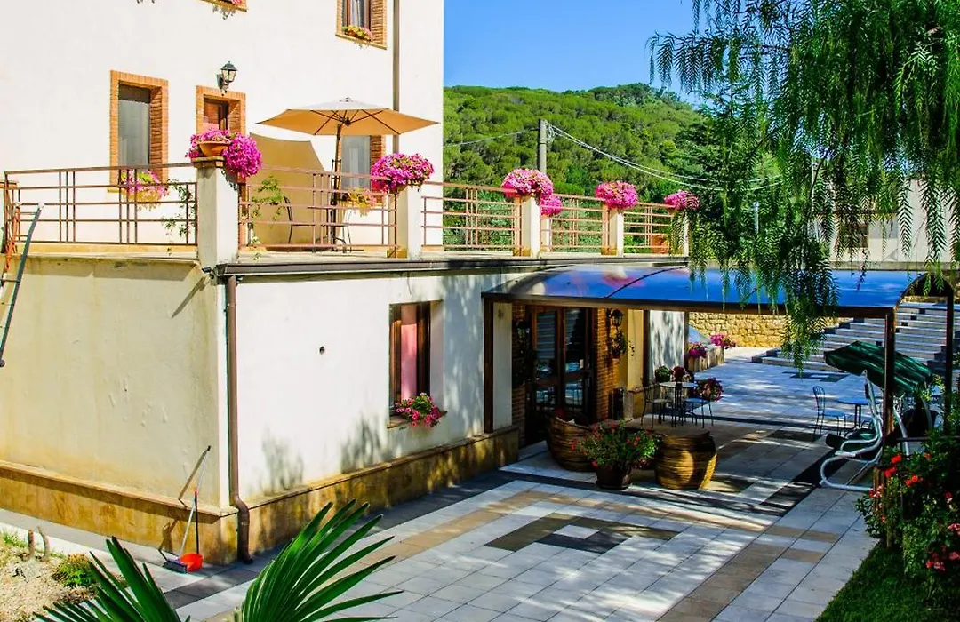 Hotel Al Ritrovo-1