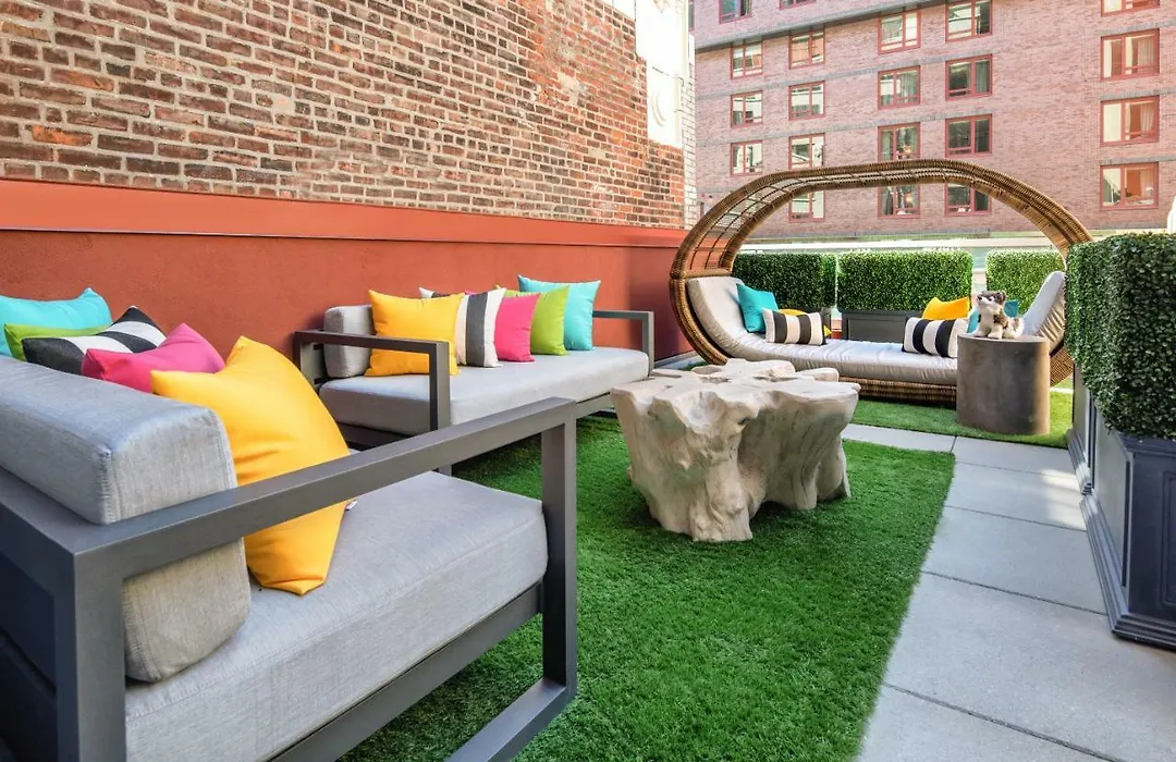 Staypineapple, An Artful Hotel, Midtown New York-1