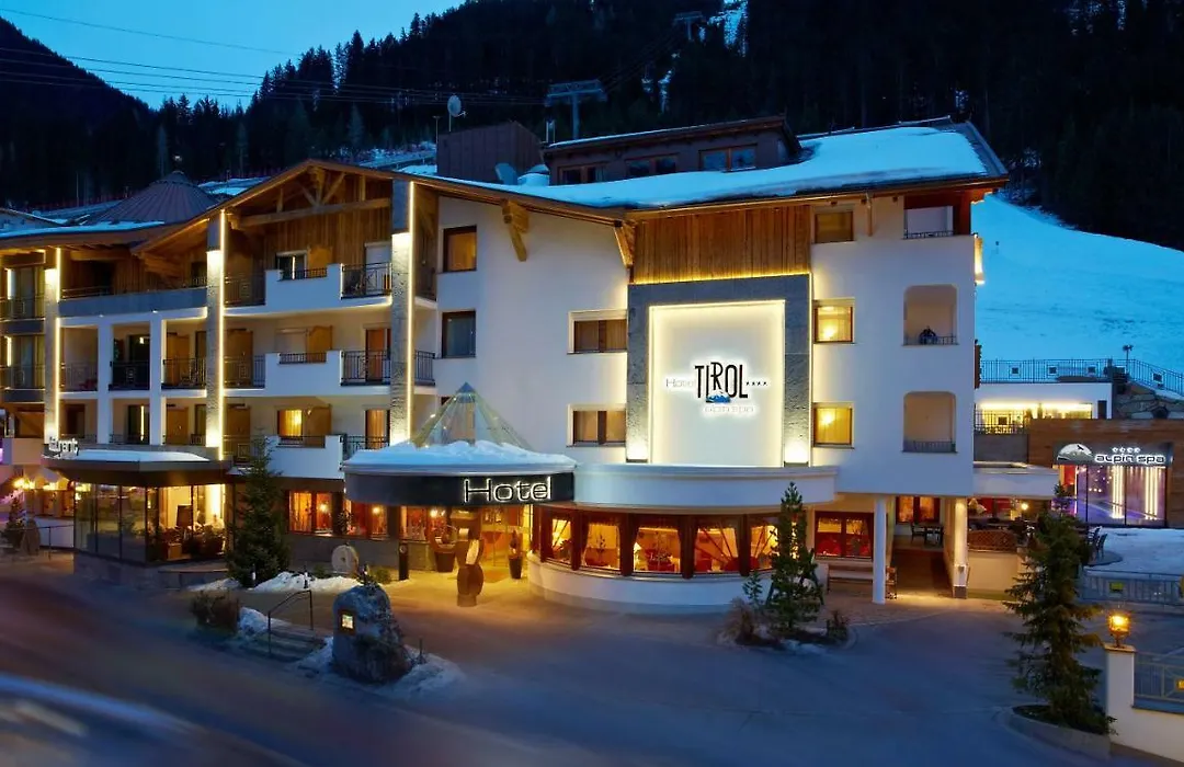 Hotel Tirol-1
