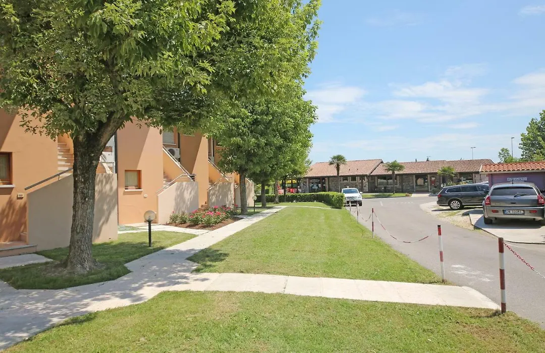 Residence Villaggio Tiglio-1