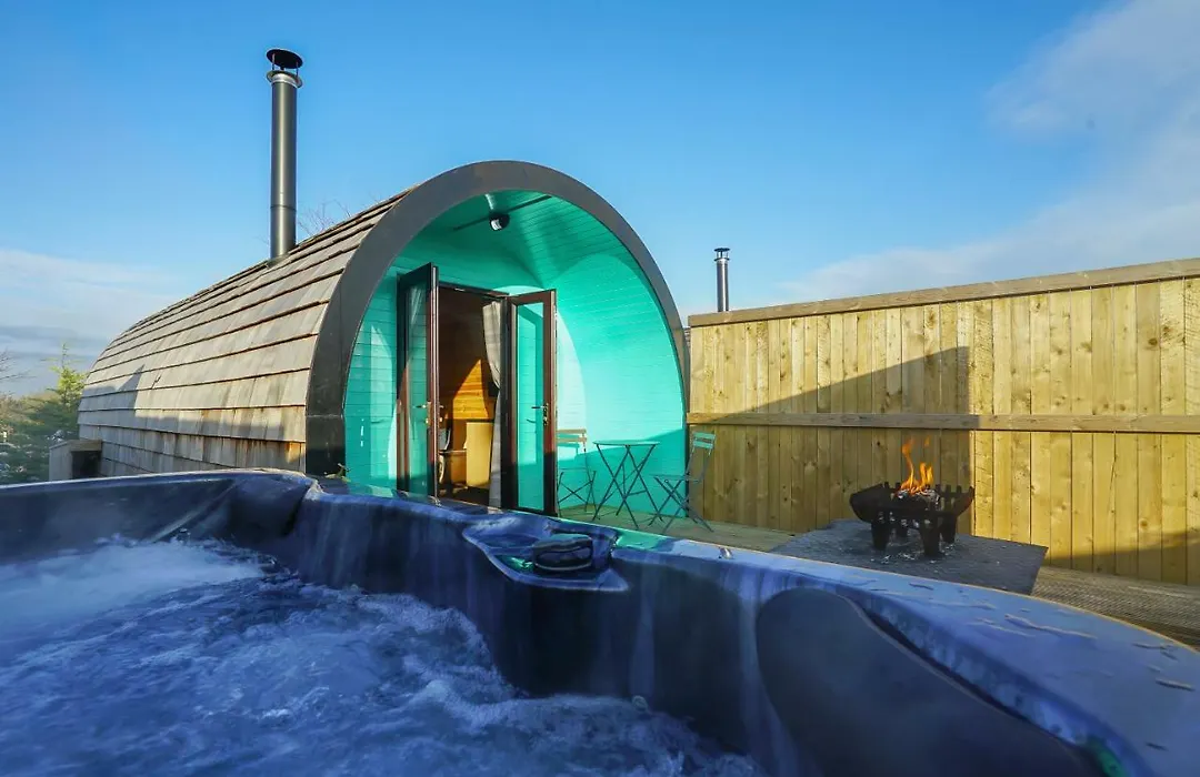 Deluxe Glamping Pod With Hot Tub-1
